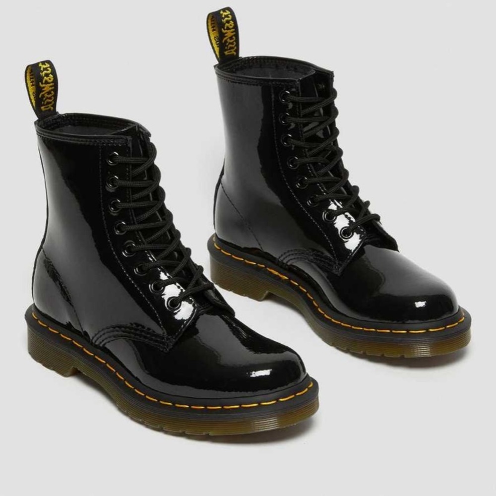 1460 WOMEN'S PATENT LEATHER LACE UP BOOTS
